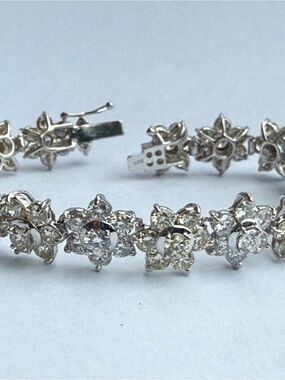 13 Carat White Gold Floral Tennis Bracelet